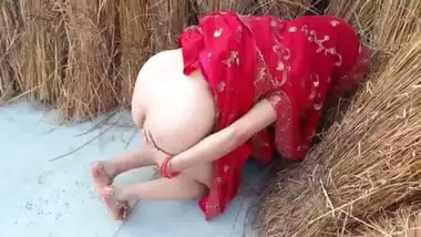 Indian xxx maid wife outdoor fucking