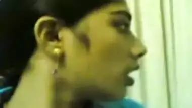 goan girl showing boobs to lover