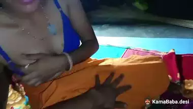 A Bengali refugee gets fuck for money in Bangla sex