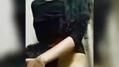 Indian College Girl Moaning While Sucking Pussy