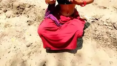 Farmer Wife Working In Field Show Ass Head Painful Sex Hindi