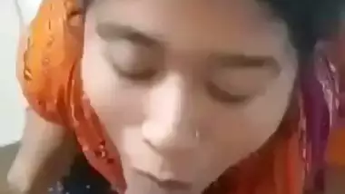 Poor girl enjoys two lollipops together in sex MMS