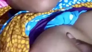 Village bhabhi showing off soft boobs and dark nipple