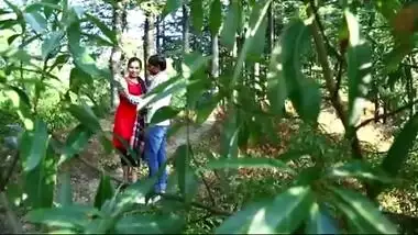 Indian desi sex of Mumbai girl outdoor romance