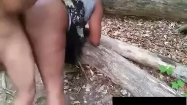 Big Booty Enjoys Quick Outdoor Sex With Tamil Aunty