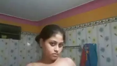 Desi Bhabhi Shows Her Big Boobs