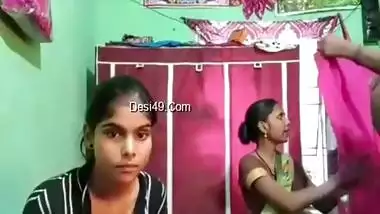 Today Exclusive- Desi Four Some Village Girls Cam Show