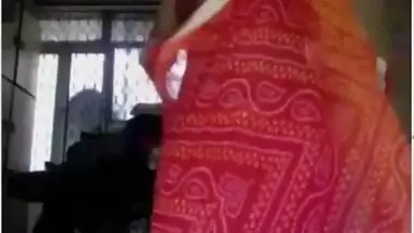 Sexy aunty stripping her saree on a sex chat