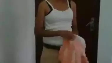 Slim Indian gf nude after striptease viral show