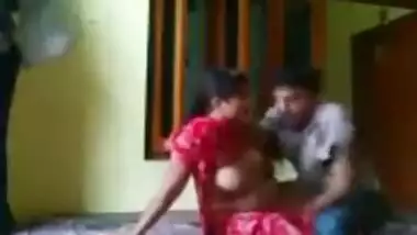 Hot MMS Of Bhabhi And Neighbor