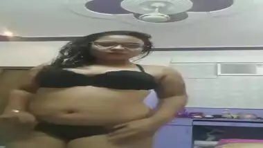 Hot indian lady striptease