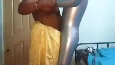 Desi Indian Randi With Big Boobs Fucked - Desi Indian Mature Aunty