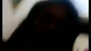 Desi girl fingering video call with lover