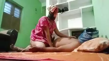 Indian aunty sex outside home