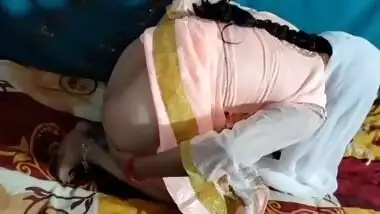 Indian sex MMS video of a sexy couple