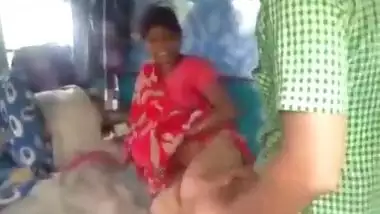 Dehati floozy screwed inside a truck by a truck driver