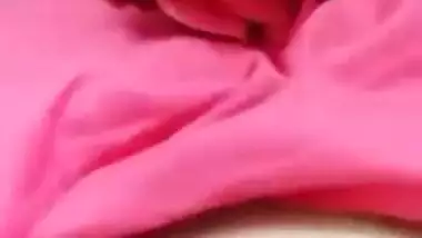 Desi cut girl show her boob and pussy