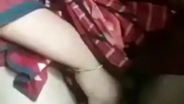 Unsatisfied housewife from Bangladesh dildo masturbation