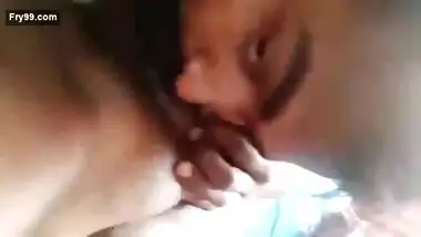 Hubby Eating Mature Pussy