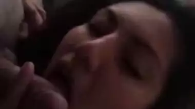 NRI Babe Sucking Dick Of White Guy