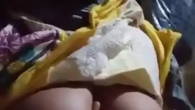 Desi Married Bhabi Showing Boobs and pussy