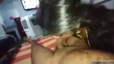 Desi Mallu chechi bj lover