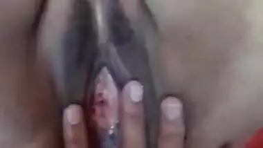 Desi Aunty With Big Pussy Hole