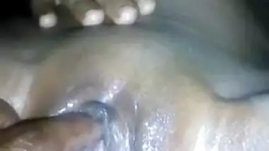 Desi Guy Inserting Hand In Wife Pussy