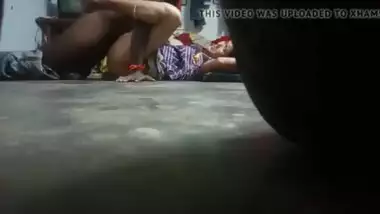 Village bhabhi fucking on floor