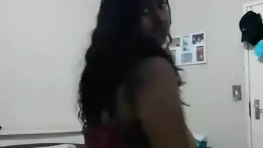 Towel Twerk NRI – Desi selfie