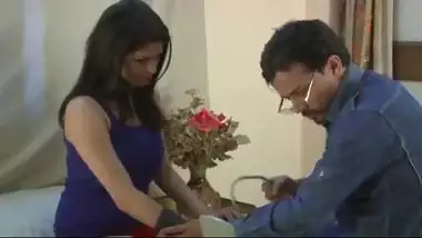 Local bhabhi home sex with doctor absence of hubby