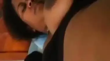 Sexy SL Bhabi Pussy Fingering and Blowjob