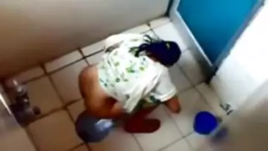 Indian Toilet Cam