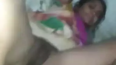 Whorish Desi slut vigorously sucks penis before XXX drilling