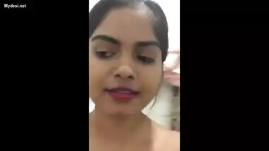 Beautiful sexy indian showing pussy