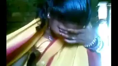 Indian sex clip of village bhabi who caught by neighbor