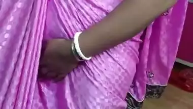 Bhabi Wearing Sharee