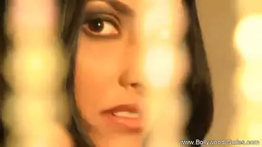 Indian Brunette MILF Beauty