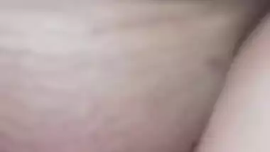 Aunty is proud of saggy tits and broken twat showing them in XXX clip