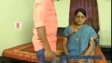 Neighbor Desi Aunty fucks Student at Indian Porn