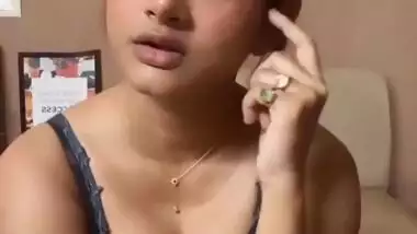 Glamorous Shivona Sinha TEASING WITH HER BUSTY SEXY FIGURE