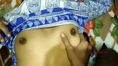 Beautiful Indian gal has her XXX bush penetrated with Desi penis