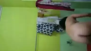 Sexy Punjabi Girl Making Her Own Bathing Video
