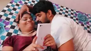 Indian bhabhi boob sucking video with devar exposed