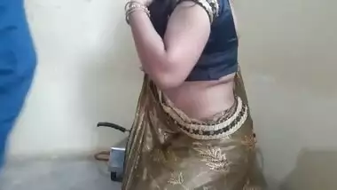 Morning Me Maid Ko Khana Banate Time Doggystyle Me Choda