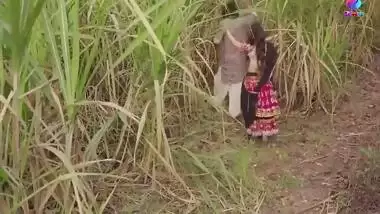 Village Bhabi Ko Garam Kiya