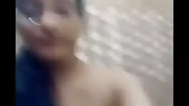 sexy bhabhi nude bath and showing her pussy on video call