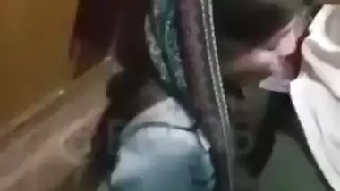 An innocent girl gives a blowjob in the Pakistani porn