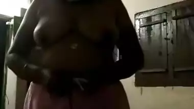 Today Exclusive- Sexy Mallu Bhabhi Showing Her Boobs And Pussy Part 2