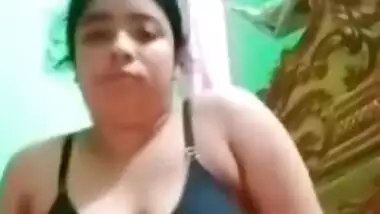 Bangladeshi Fatty Pussy Girl Showcasing Her Private Body Parts